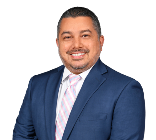 Cesar Pineda Attorney Profile | Kelley Kronenberg