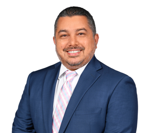 Cesar Pineda Attorney Profile | Kelley Kronenberg